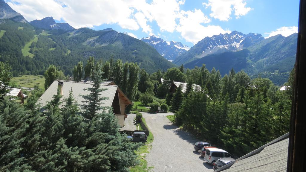 Auberge De Violaine Le Monetier-les-Bains ภายนอก รูปภาพ
